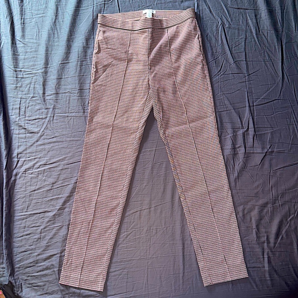 Carolina Belle Pants. Size 8. Pants do stretch a little.